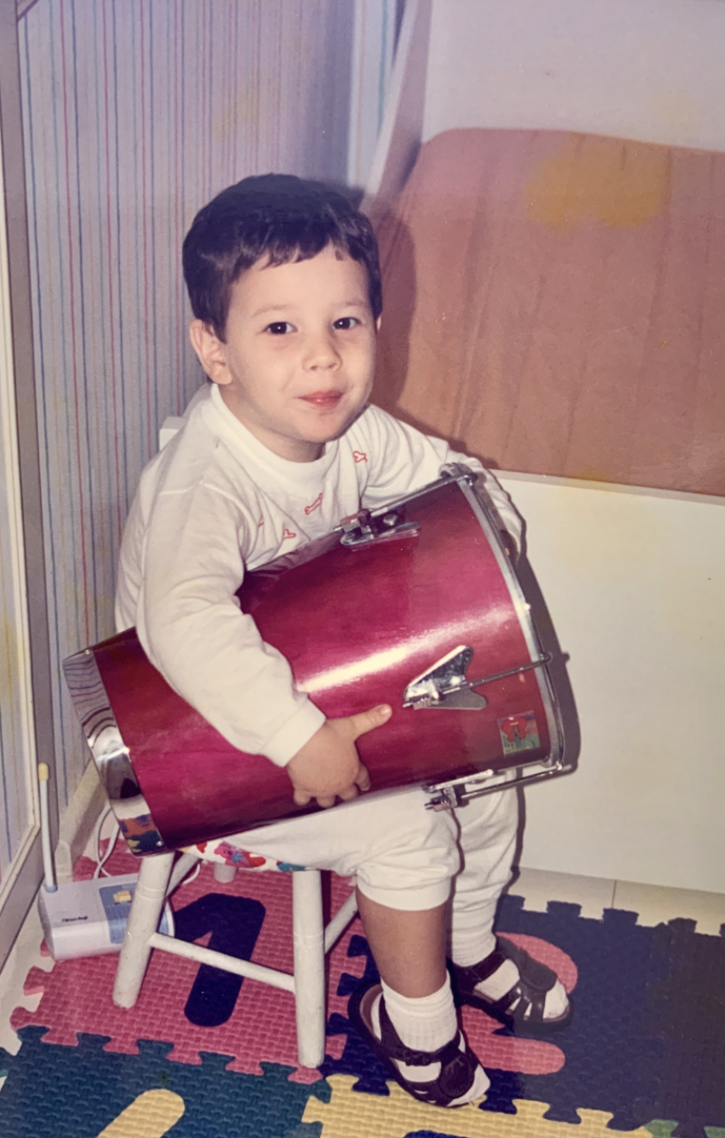 Desde criança, Pedro tem a música como uma paixão (Foto: Arquivo Pessoal)