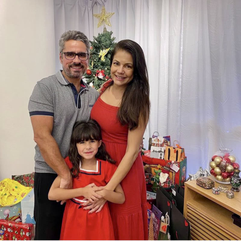 Marcus e Nívea com a filha Bruna (Foto: Reprodução Instagram)