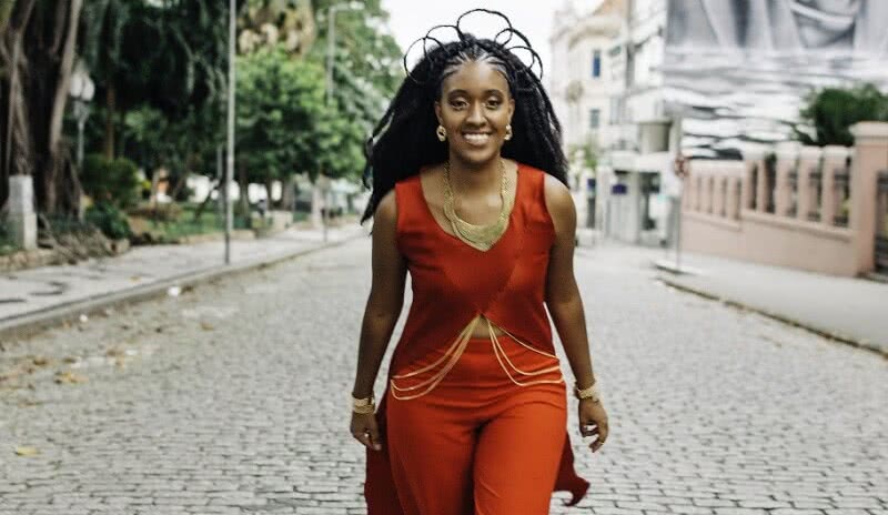 Dandara Manoela: 'Música ‘Pretas Yabás’ aborda saída das mulheres negras da base da pirâmide social para o foco'