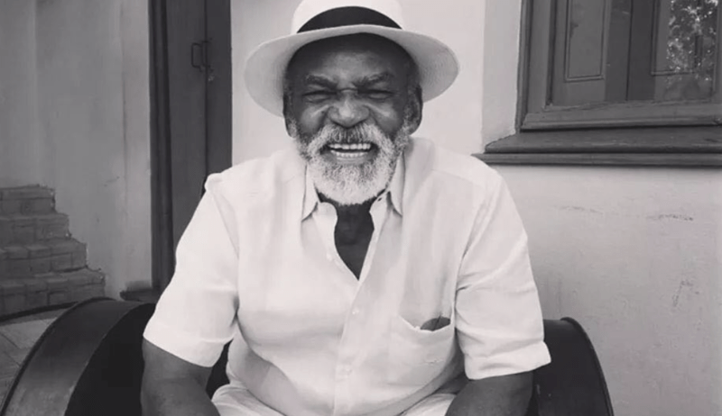 Antônio Pitanga não reclama que faltam papeis para veteranos, mas não esperava aos 81 anos falar ainda de racismo