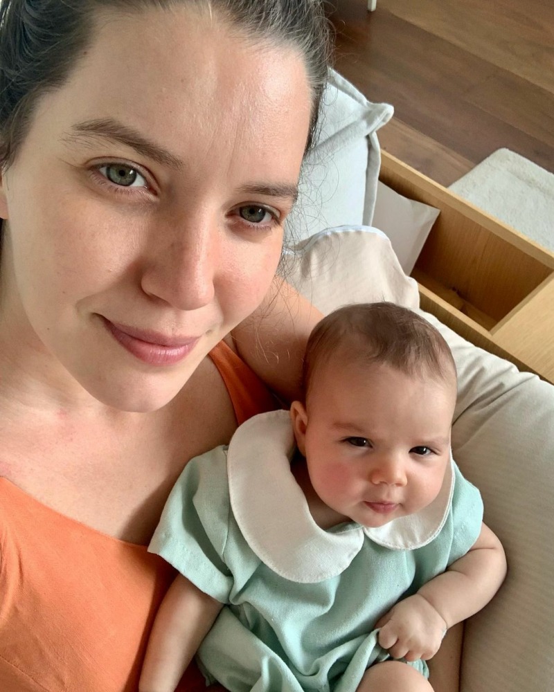 Nathalia Dill e a filha Eva, de 9 meses, da sua união com Pedro Curvello (Reprodução)