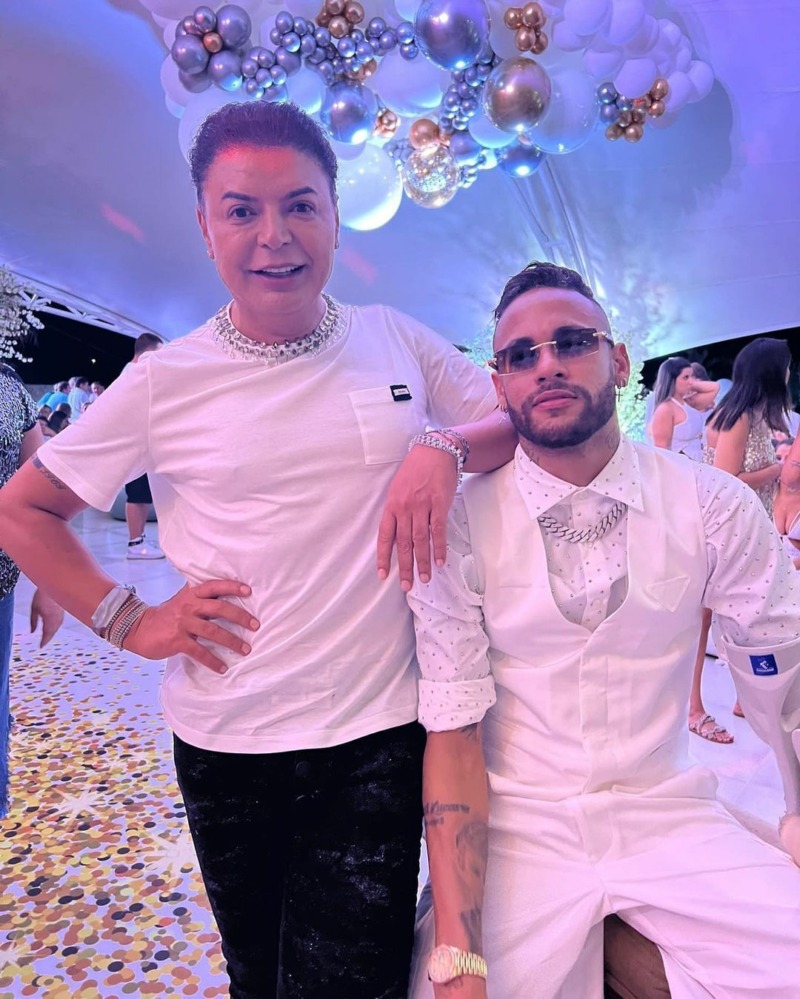 David Brasil e o amigo Neymar Jr na festa de Ano Novo do jogador em sua mansão em Mangaratiba (Reprodução Instagram)