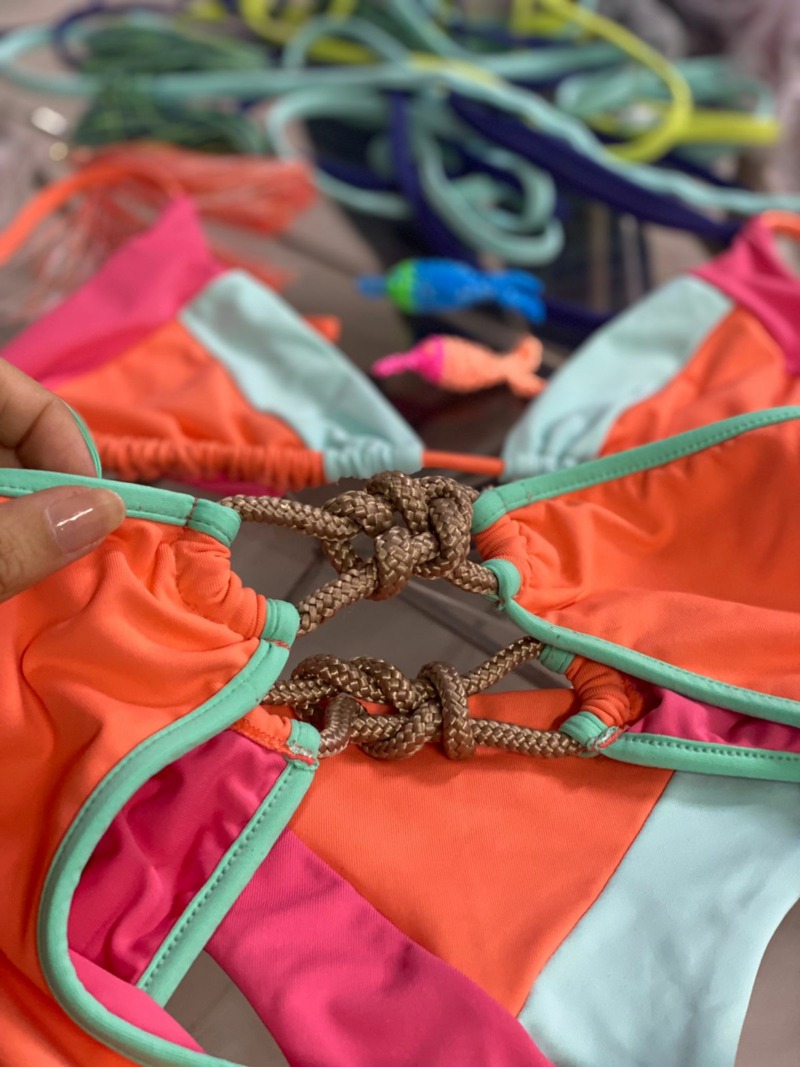 As peças de beachwear da Sand Blue são feitas com detalhes de reaproveitamento de cordas náuticas (Divulgação)