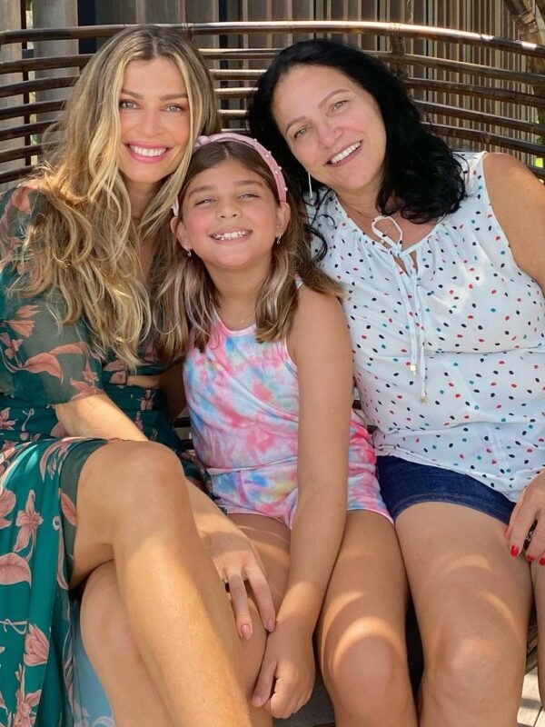 Grazi Massafera, a filha Sofia e sua mãe Cleuza (Reprodução/Instagram)
