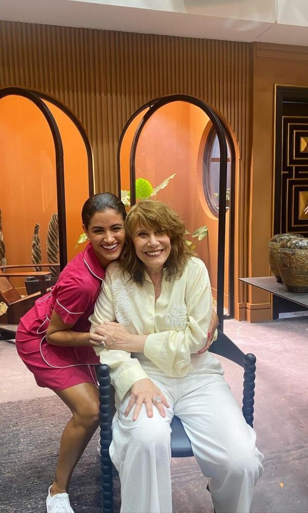 Leticia Salles e Renata Sorrah em 'Vai na Fé' (Foto: Reprodução/ Instagram)