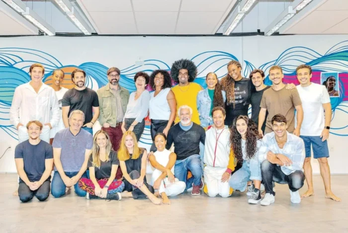 O elenco de 'Fuzuê' na preparação para a novela (Divulgação/ Globo)