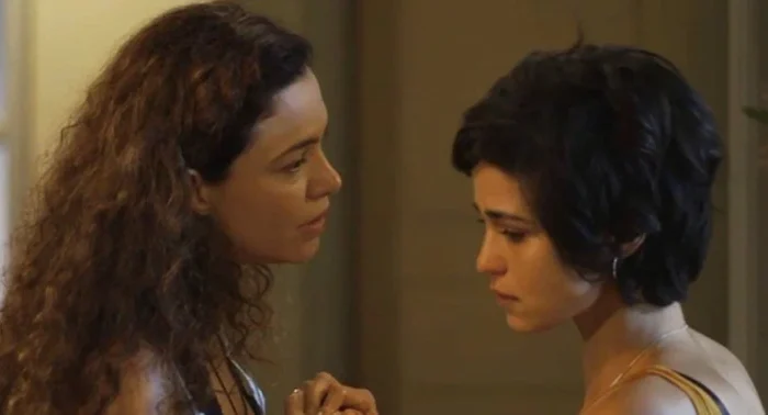 Selma e Mara em 'Segundo Sol': tentativa de invibilização do romance entre duas mulheres? (Reprodução/ Globo)