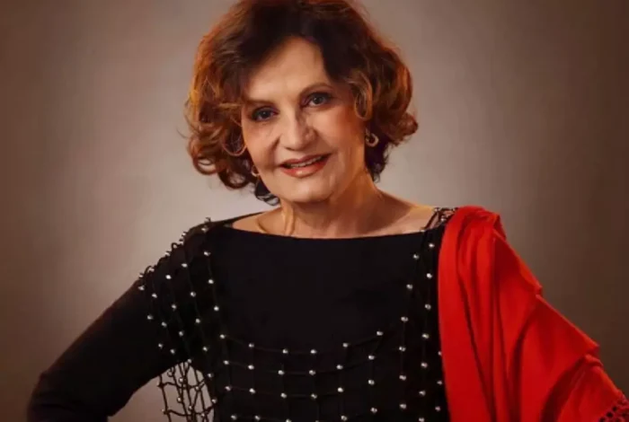 Prestes a completar 91 anos, Rosamaria Murtinho revela desejo de monólogo, fala sobre o envelhecimento e reflete sobre aprendizados até aqui (Foto: Reprodução/Instagram)