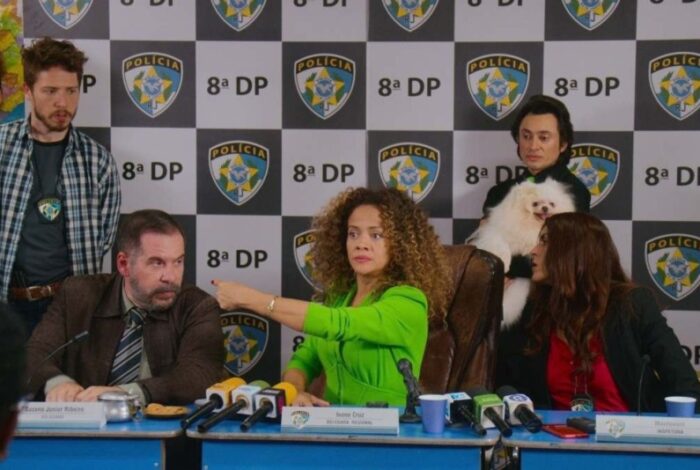 Leandro Hassum e Aline Borges em cena da série "B.O.' da Netflix (Divulgação/Netflix)