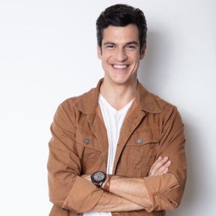 O ator Mateus Solano acredita que o personagem Félix revolucionou a abordagem de personagens homossexuais nas novelas