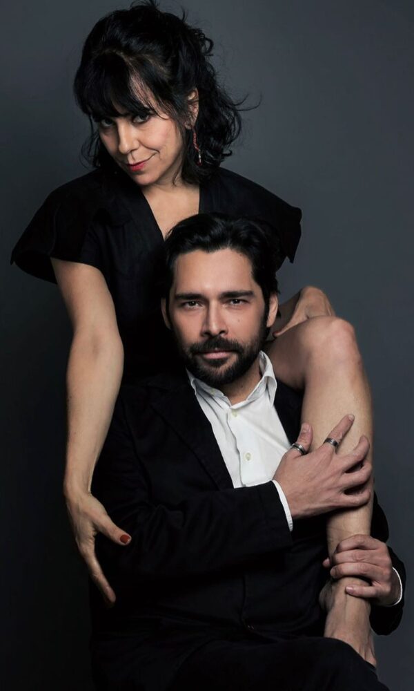 Paula Cohen e o marido Jiddu Pinheiro estarão juntos em cena no espetáculo 'Finlãndia' (Foto: Helton Nóbrega)