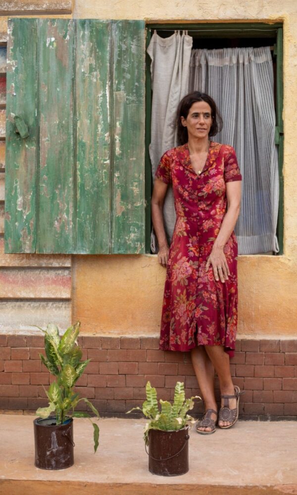 Mariana Lima é tia Salete em 'No rancho fundo', próxima novela das seis da Globo (Foto: Divulgação/Globo)