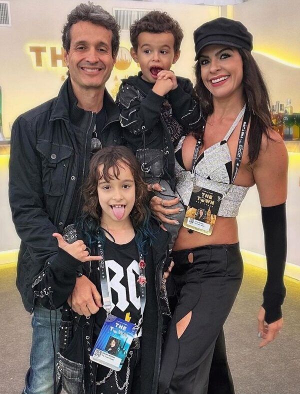 Rodolfo Medina, Livia Rossy e os filhos Bruna e Pedro no Rock in Rio (Foto: Reprodução/Instagram)