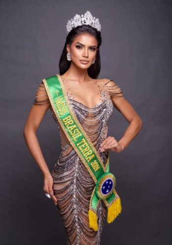 A paraense Josiane Viana, coroada Miss Brasil Terra (Divulgação)