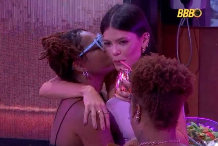 Thamiris, Vitoria Strada e Camilla no BBB25 (Reprodução/Globo)