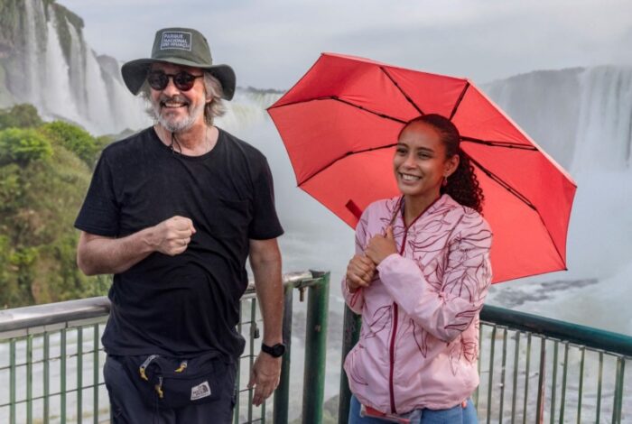 Paulo Silvestrini e Taís Araújo gravam 'Vale Tudo' em Foz do Iguaçu (Divulgação/Globo)