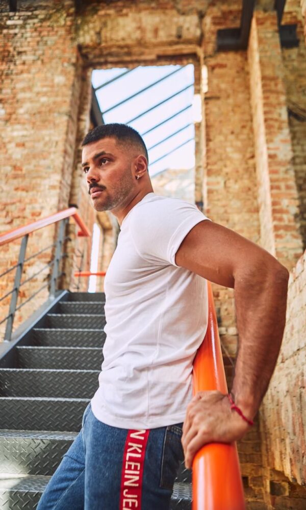 Estrela de "O Melhor Amigo", Gabriel Fuentes reflete sobre conquistas da comunidade LGBQIA+ (Reprodução)