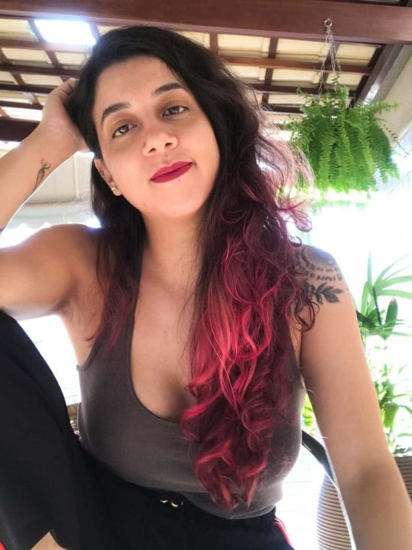 A biomédica embriologista Carol Pinho aborda as facetas cientificas da menstruação e do prazer feminino (Reprodução/Instagram)