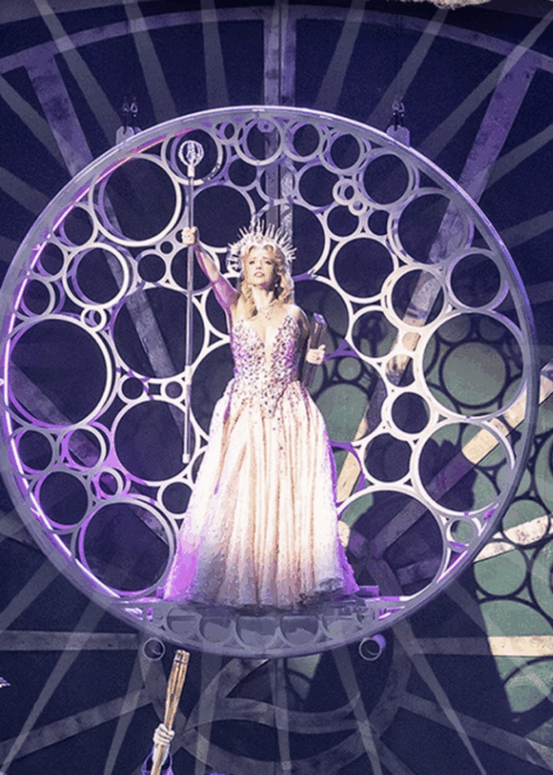 Glinda em 'Wicked Brasil', Fabi Bang teve vídeos viralizados nas redes e admite: ‘Queria ter controle do que falavam’