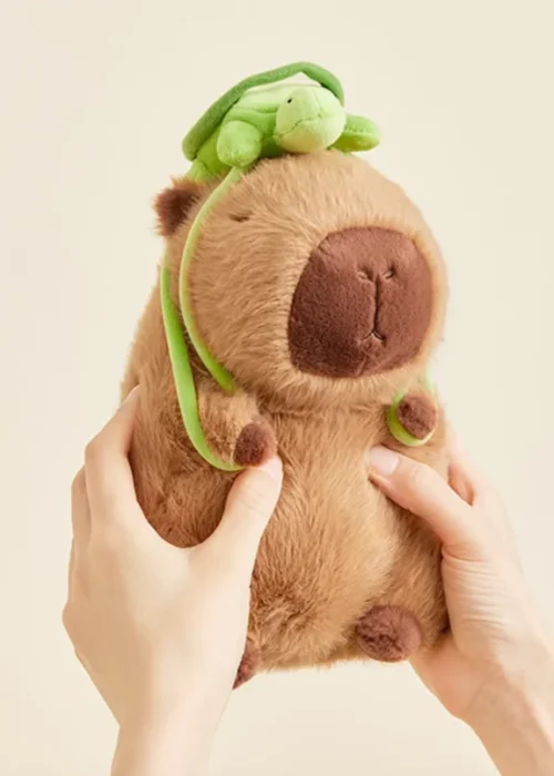 As capivaras são o momento e estão em produtos de todas as lojas, inclusive pelúcias fofas (Reprodução/X)