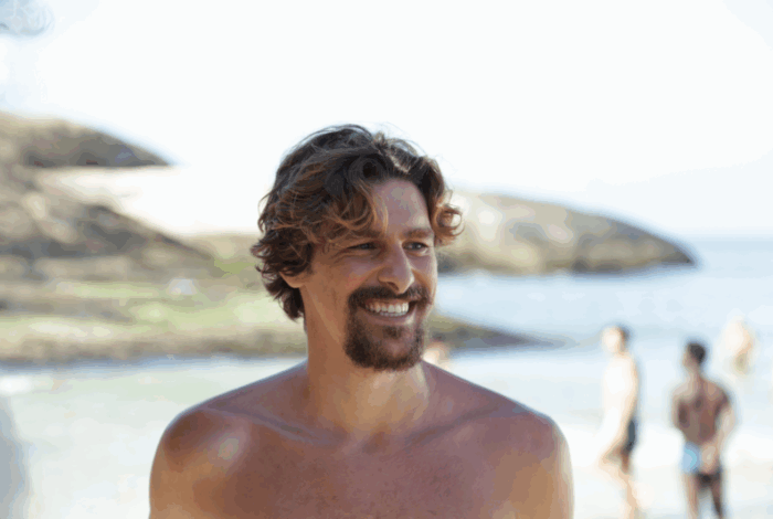 Bruno Montaleone em cena como Marco de Maria em 'Homem com H' (Divulgação)