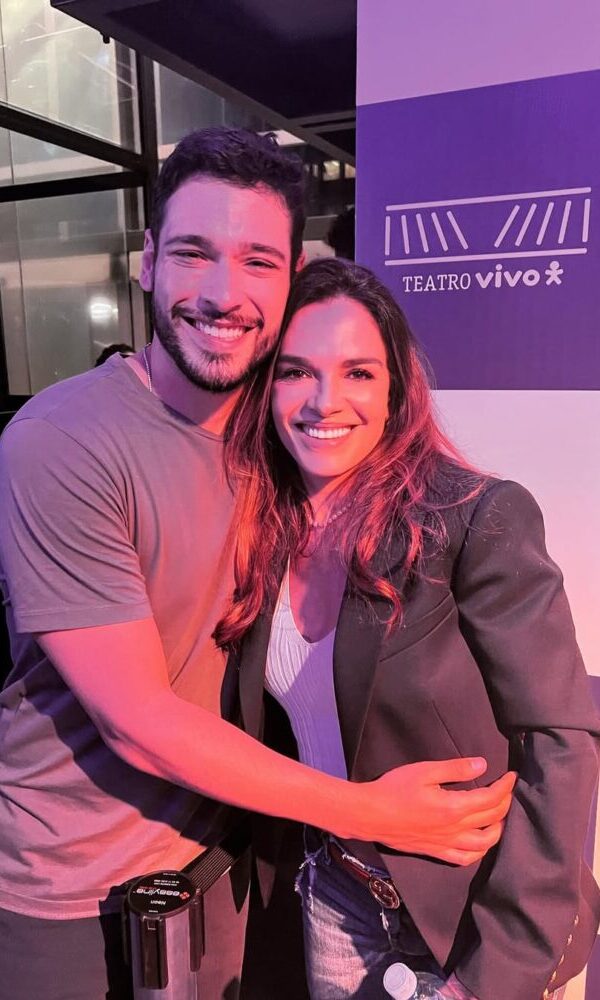 Bruno Fagundes e a mãe Mara Carvalho (Reprodução/Instagram)