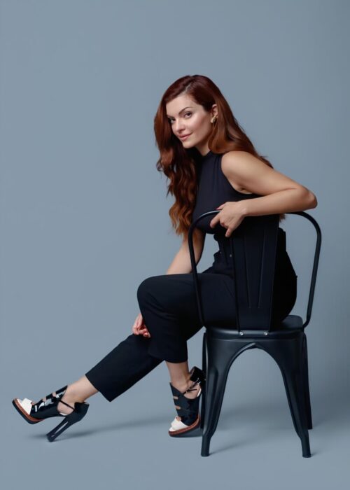 Mayana Neiva lança álbum e denuncia invisibilidade histórica de compositoras nordestinas