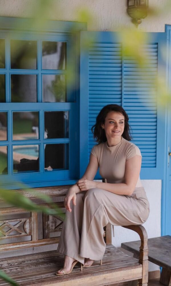 Sobre a escolha de viver fora das grandes cidades: “Pisamos na terra, plantamos, criamos nossos bichos soltos. Voltei às minhas raízes" (Reprodução/Instagram)