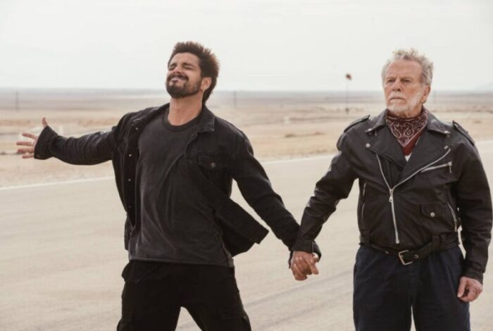 Rodrigo Simas e Jonas Bloch no longa ‘Viva a Vida’, filmado em Israel e lançado mundialmente pela Netflix (Divulgação/Netflix)