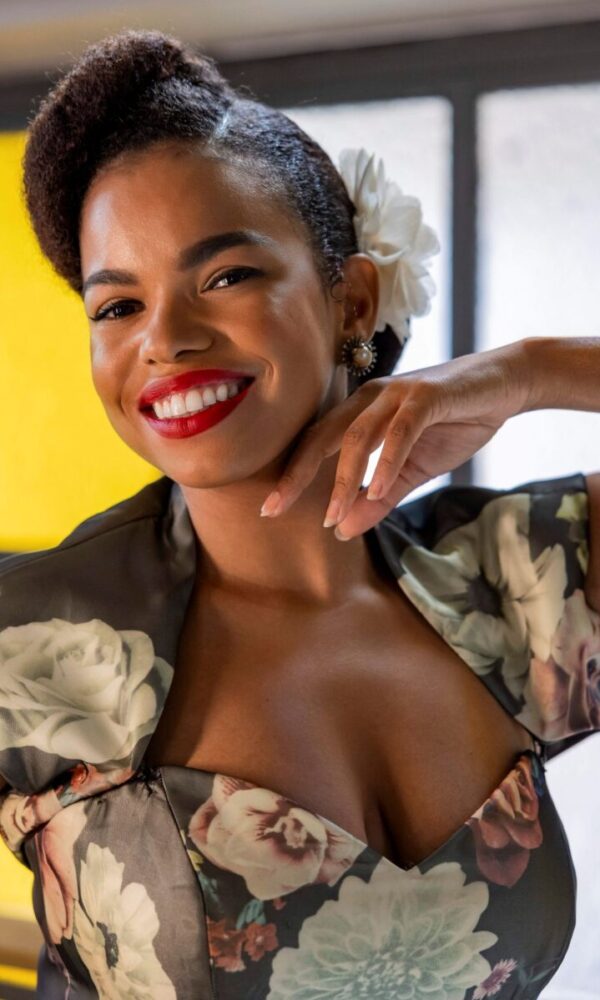 Jeniffer Nascimento como Dita em 'Êta Mundo Melhor!' (Foto: Divulgação/Globo)