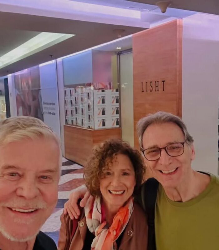 Miguel Falabella, Natália do Vale e Herson Capri juntos no inédito 'A Sabedoria dos Pais' (Foto: Reprodução/Instagram)
