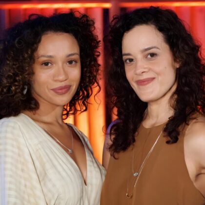Laís (Lorena Lima) e Cecília (Maeve Jinkings), mães adotivas da pequena Sarita (Luara Telles), em 'Vale Tudo', foram inseridas numa narrativa morna
