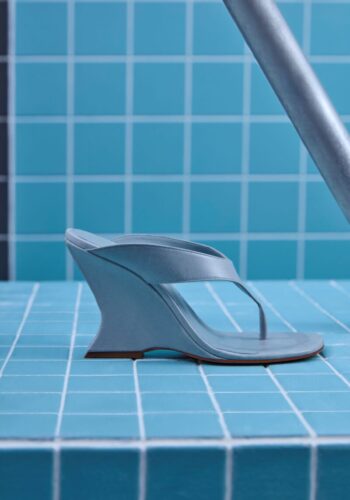 Schutz Verão II: Thong sandals Maya Wedge