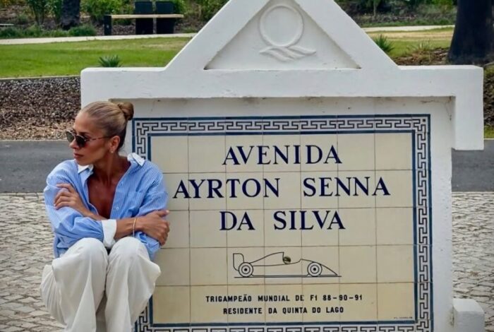 Adriane Galisteu revisita memórias com Ayrton Senna, conta que algumas coisas precisaram ficar de fora da série; lida com a pressão de comandar 'A Fazenda 17' e lança livro sobre menopausa (Divulgação HBO Max)