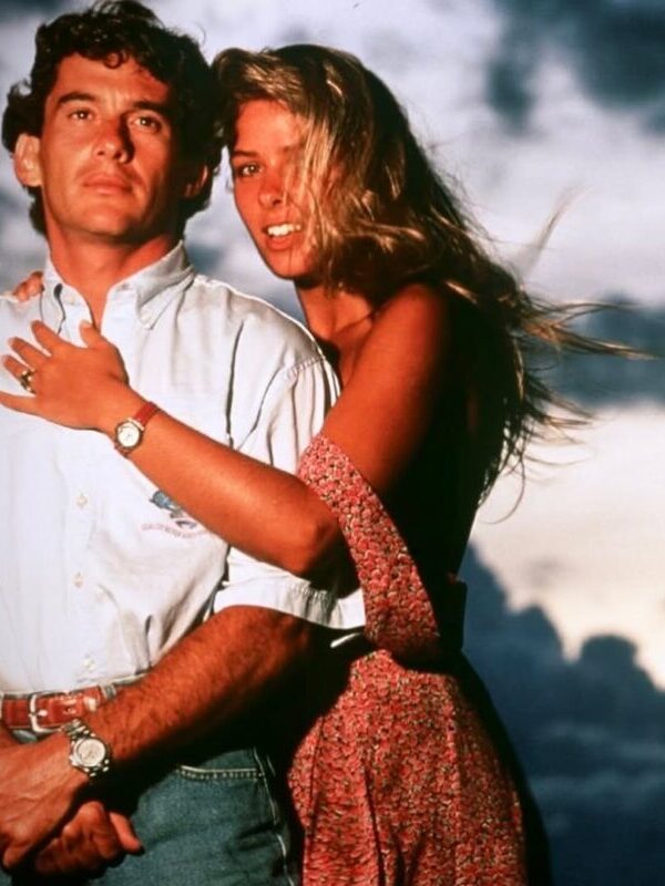 Ayrton Senna e Adriane Galisteu na década de 1990, quando namoraram (Imagem divulgação série HBO Max)