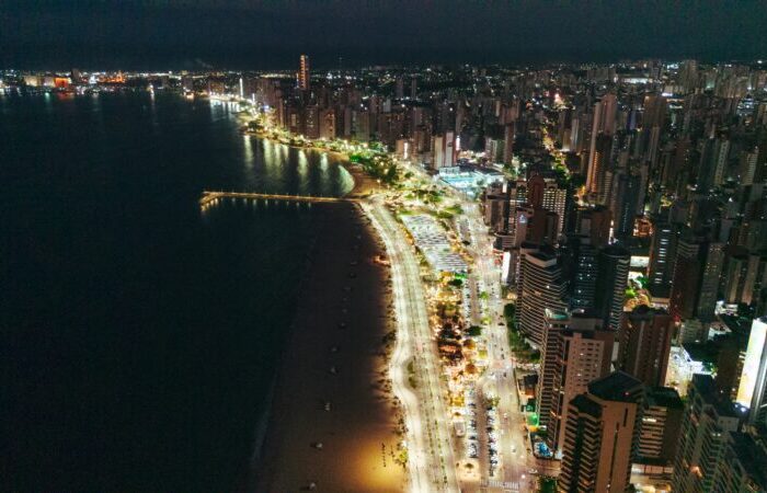 Fortaleza, Cidade-Desejo: Réveillon 2026 e o retrato de uma capital que transforma sua energia em patrimônio coletivo
