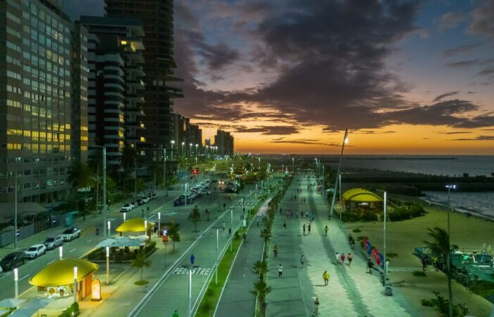 Fortaleza, Cidade-Desejo: Réveillon 2026 e o retrato de uma capital que transforma sua energia em patrimônio coletivo