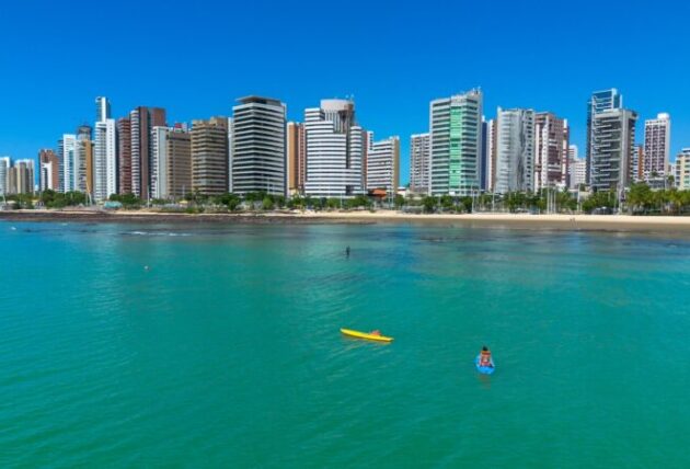Fortaleza, Cidade-Desejo: Réveillon 2026 e o retrato de uma capital que transforma sua energia em patrimônio coletivo
