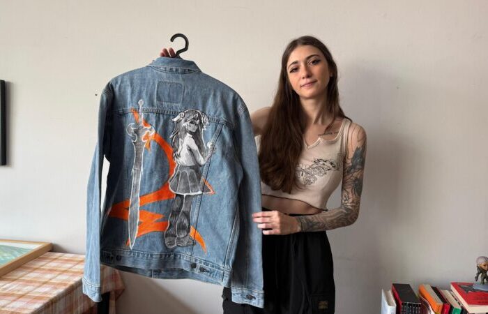 Crunchyroll e Levi's convidaram Luna Buschinelli para customizar jaquetas a partir da estética do anime