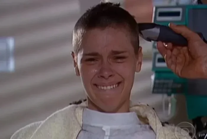 Carolina Dieckmann em 'Laços de Família' que foi um divisor de águas em sua trajetória (Imagem: Reprodução/Globo)