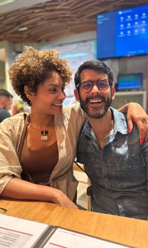 Barbara Reis e o marido, o também ator Raphael Najan, estão junto desde 2023 (Foto: Acervo pessoal)