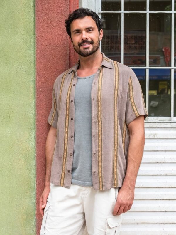 Adriano Toloza é Angélico da novela das nove da Globo 'Três Graças' (Foto: Divulgação/Globo)