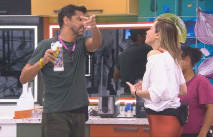 Alberto Cowboy e Ana Paula Renault brigam no BBB 26 ( Foto: Reprodução/Globo)