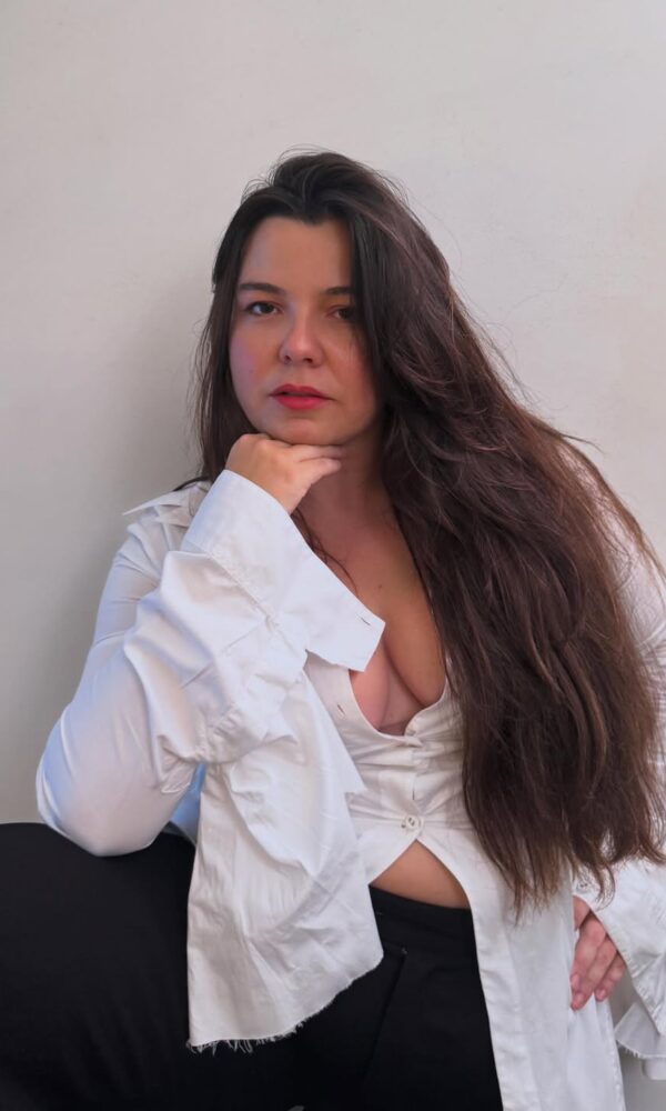 Sobre projeto autoral para o cinema: “Veio a vontade de ver a maternidade na tela para além da sobrecarga e da exaustão. O desejo está ali” (Foto: Reprodução/Instagram)