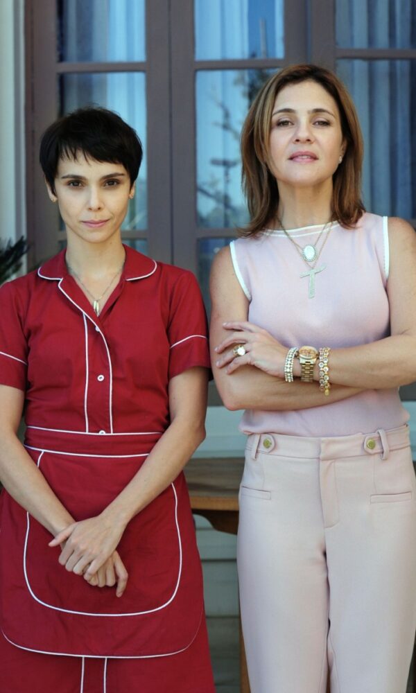 Debora Falabella e Adriana Esteves em 'Avenida Brasil' (Foto: Divulgação/Globo)