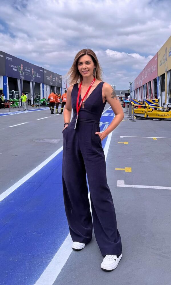 Letícia Datena estreia no SBT e celebra 10 anos no automobilismo: “Sempre tive que me provar muito” (Foto: Reprodução/Instagram)