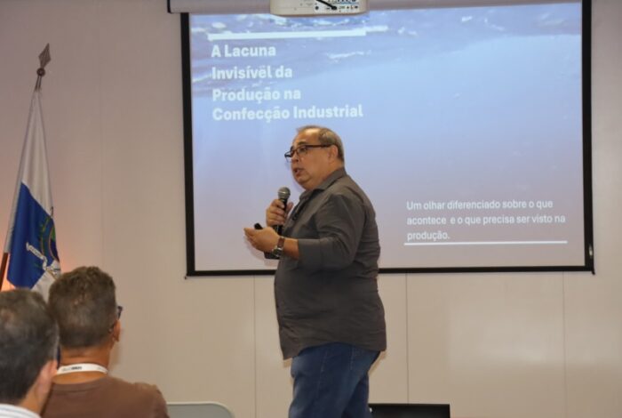 Luiz Leão e o tema “A lacuna invisível na confecção industrial” (Foto: Divulgação)