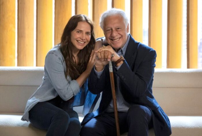 Leticia Colin e Antonio Fagundes protagonizam 'Quem Ama Cuida', a nova novela das nove da TV Globo (Foto: Divulgação/Globo)