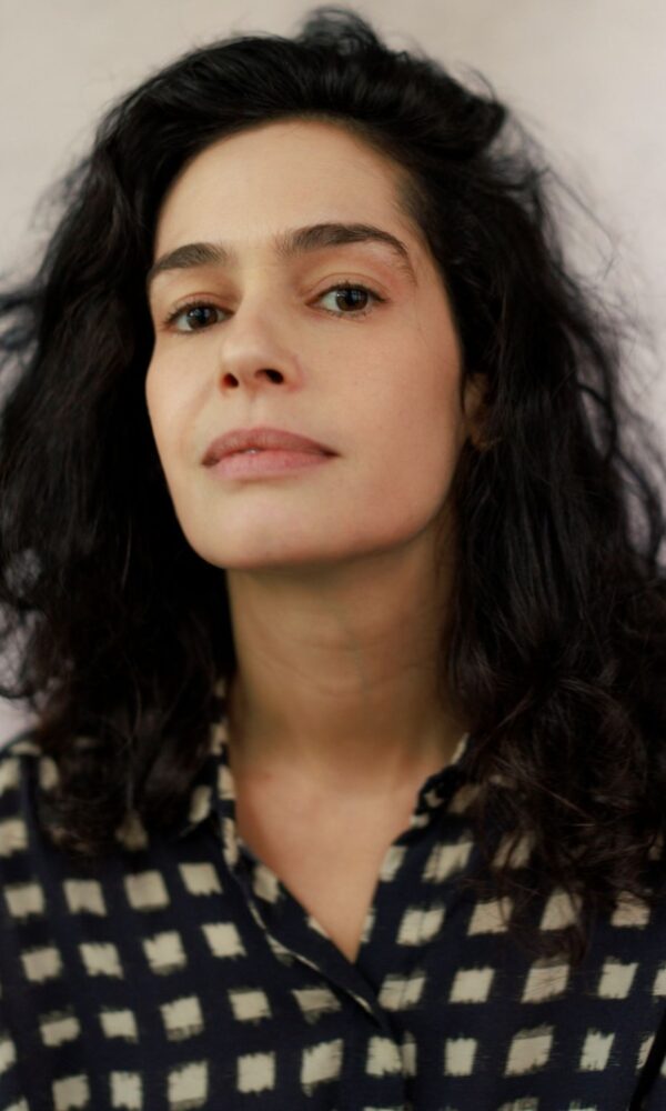 Maria Flor fala sobre maternidade, amor, saúde mental e a dor de viver uma mãe que vê o filho em sofrimento na peça 'O Filho' (Foto: Jorge Bispo)